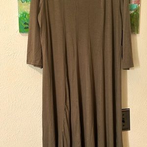 Women’s dress size XXL. Forest green color